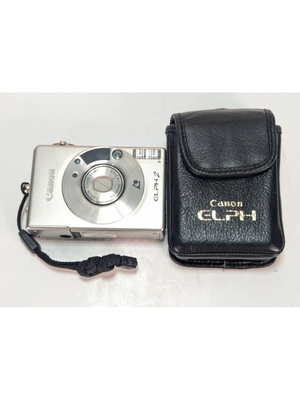 Canon Elph 2 Digital Film Camera Case & Battery Works Not Film Tested